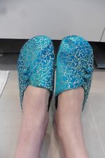 Neuf - Chaussures chaussons claquettes tissu brocart chinois soie bleu Taille 37