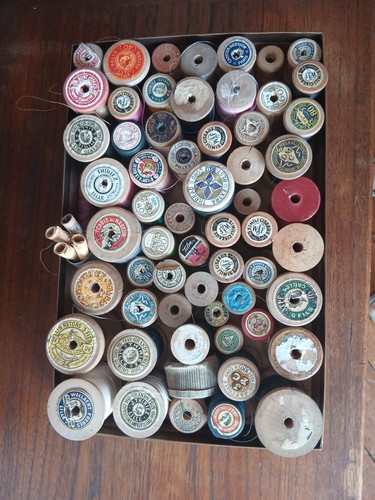 Une 60aine anciennes bobines - ,