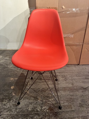 2022 herman miller - 2022, orange