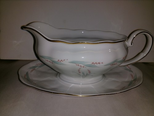 Favolina gravy boat porcelain - favolina,