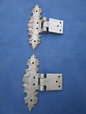 2 charnières ouvragées