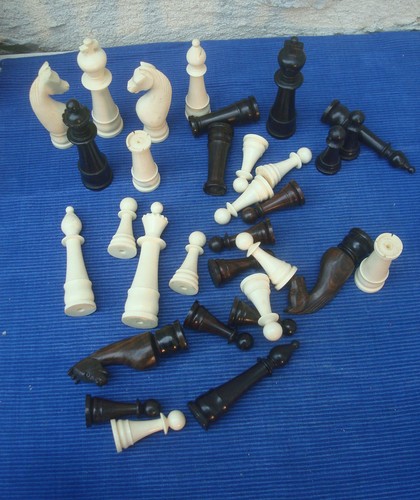 Rare jeu echec sculpté 430gr - rare,
