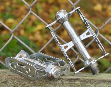 Lyotard 460 Pedals Quill Dust Caps Vintage 1970s Gitane Peugeot FRENCH 14 x 1.25