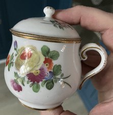 Rare petit pot crème