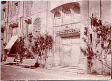 France, porte du château de