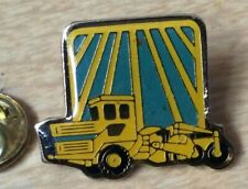  pin's lapel pins grue engins