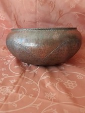 ancien vase ou coupe en cuivre