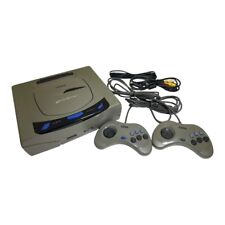Console Sega Saturn grise avec