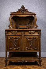 Buffet de style Louis XV en