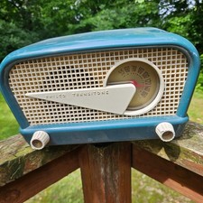 RARE 1940's Philco Transitone Flying Wedge Radio.. Works!