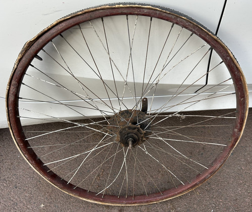 Roue jante bois 700 - jante, ancienne