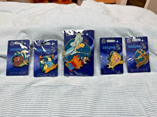 Lot de 5 Pins Disney édition
