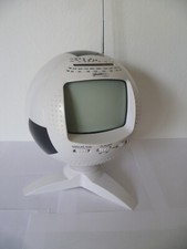 Ancienne TV Portable Radio en