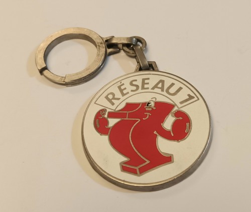 Rare porte cle - porte, reseau