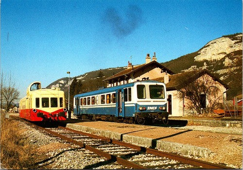 Train station bourgogne france - train,