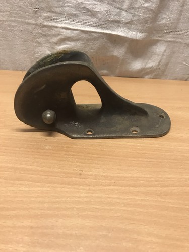 Ancien support poulie - ancien,