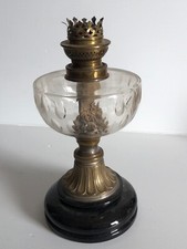 Ancienne Jolie  lampe à pétrole en verre bullé à facettes