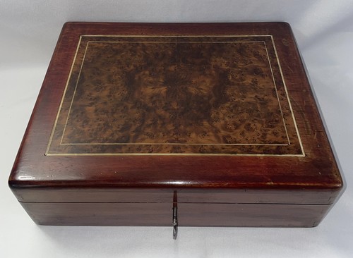 Ancienne grande boîte coffret