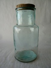  POT EN VERRE AVEC BOUCHON