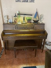 Yamaha M302 1992 Upright Piano