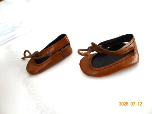 Chaussures vintage poupée