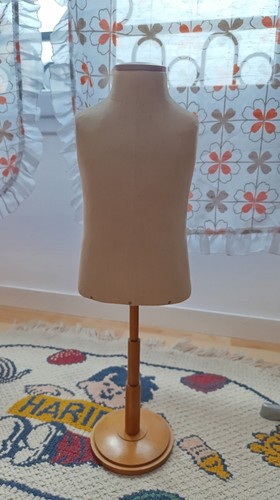 Mannequin couture enfant - couture,
