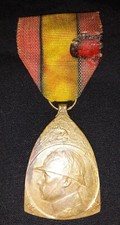Médaille Militaire  Croix de