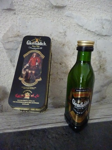 Mignonnette bouteille boite