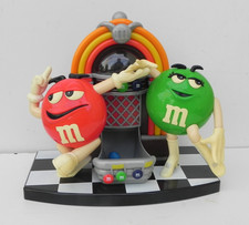 DISTRIBUTEUR de BONBONS  "m&ms" modèle JUKE BOX  , bon fonctionnement