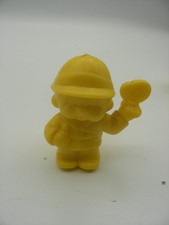 PVC figurine KIKI cadeau surprise lessive BONUX Monchichi AVENTURIER Jaune