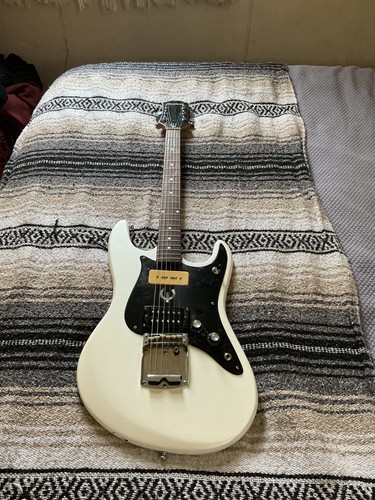 Epiphone 270 kurt cobain s - et-270, cobain's