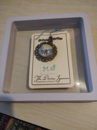 The divine iguana collier - divine,