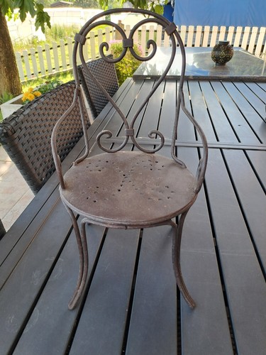 Anciennes petites chaise - anciennes,