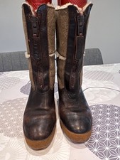 Bottes fourrées marron et