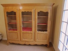 ARMOIRE / VITRINE (3 portes)