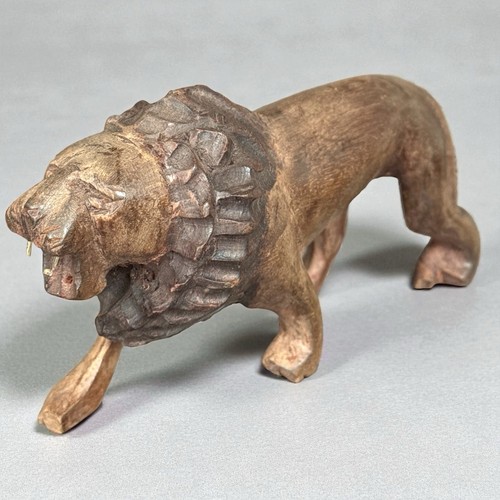 Figurine lion bois - figurine, en
