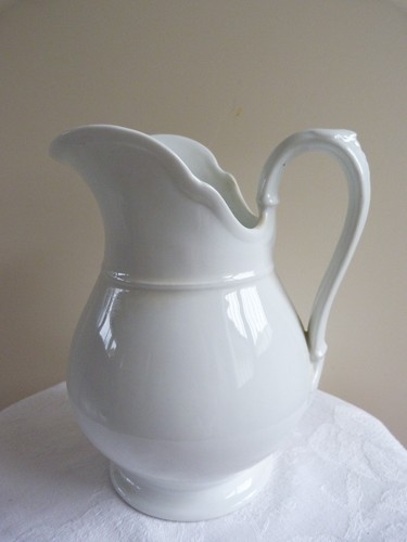 Broc toilette porcelaine - broc,