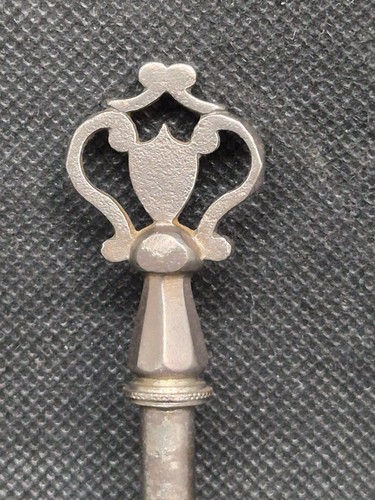 Ancienne clé acier - clé,
