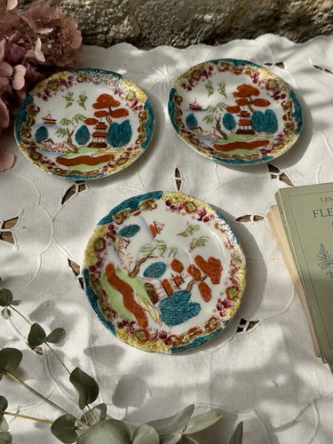 Lot petites assiettes - petites,