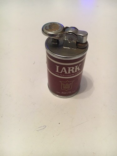 Ancien briquet cigarette lark - ancien,