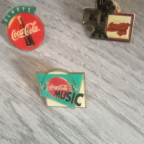 Coca cola lot - pièces, pin's