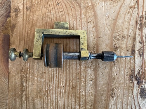 Ancien outil pour - -, horloger