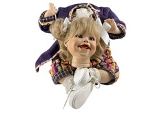 Poupée d'artiste poupée en