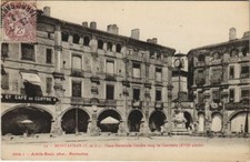 Old postcard Montauban Place Nationale, double row of cutlery FRANCE (1094632)