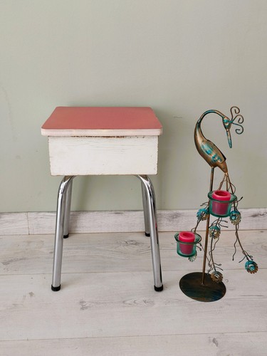 Tabouret coffre vintage dessus