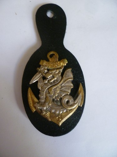 Ancien insigne pucelle - ancien,