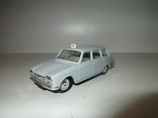 TRES RARE PEUGEOT 204 BREAK