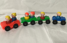 Vintage Fisher-Price Little People Color Top Garage Cars & People figures