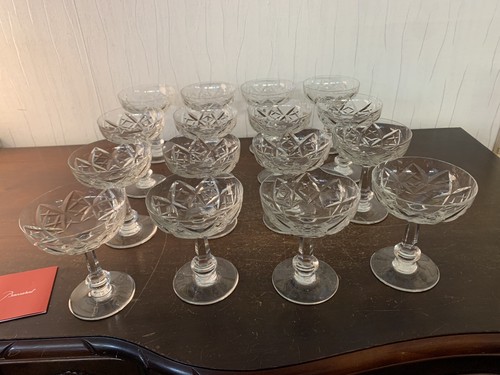 Coupes champagne modèle - 16,
