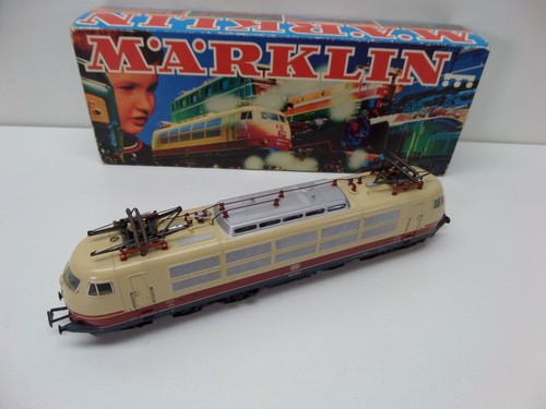 Locomotive train miniature - locomotive,
